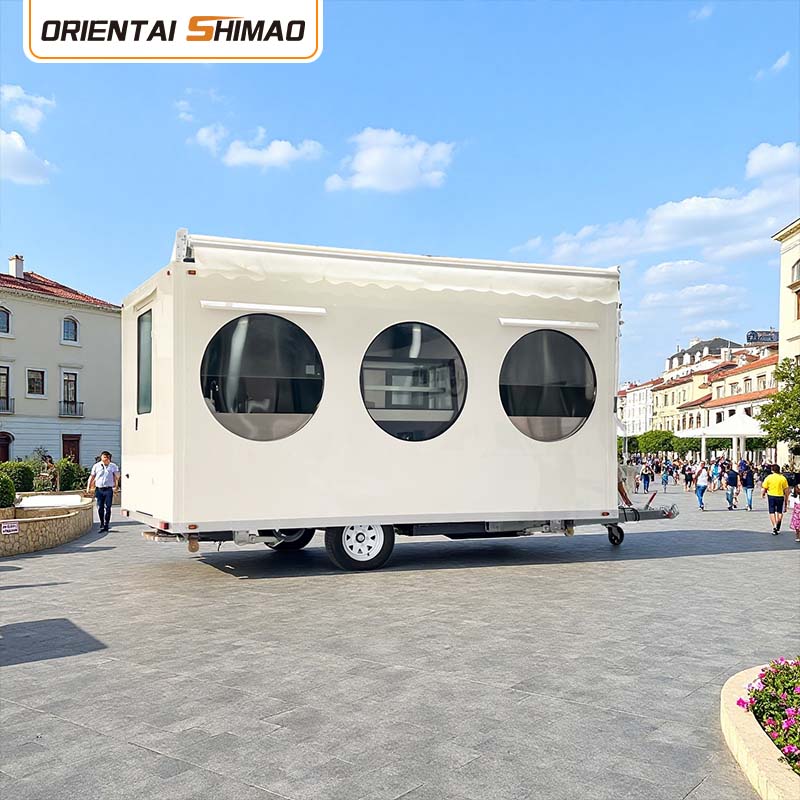 চাকার উপর স্কয়ার ফুড কার্ট